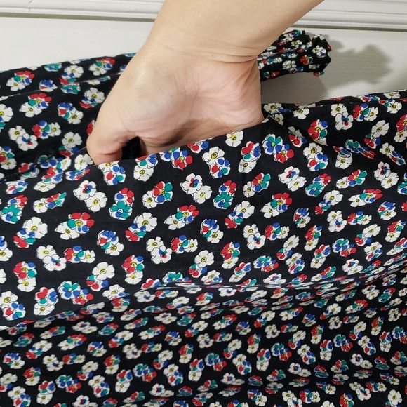 Boden Black Long Sleeve Dress Size 14R Smocked Neck and Sleeve Pockets Floral - Picture 8 of 15